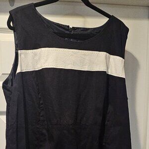 22W Sleeveless Sheath Dress